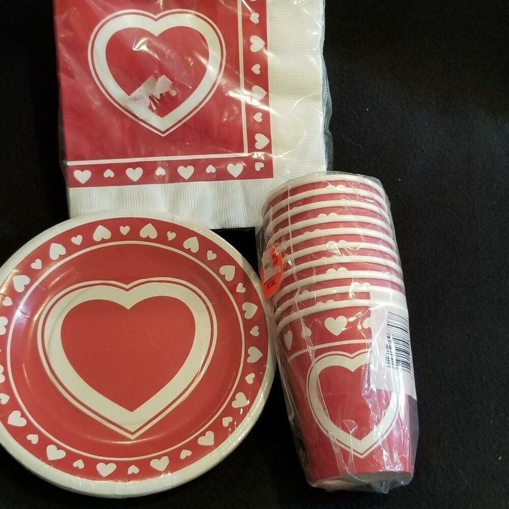 Vintage Valentines Hearts Party Paper Plates Cups Napkin Lot New